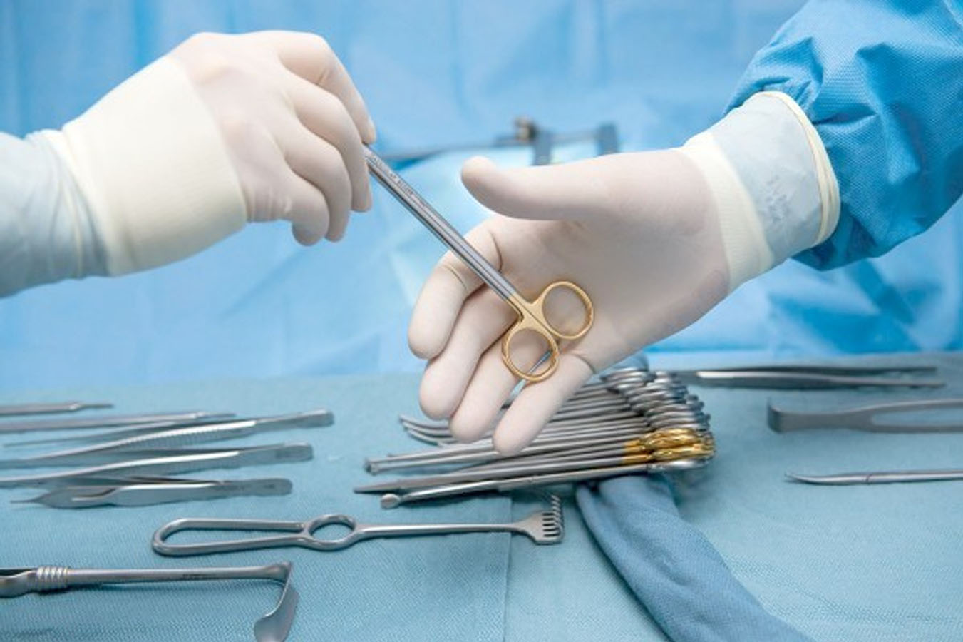 Инструменты хирурга операционной