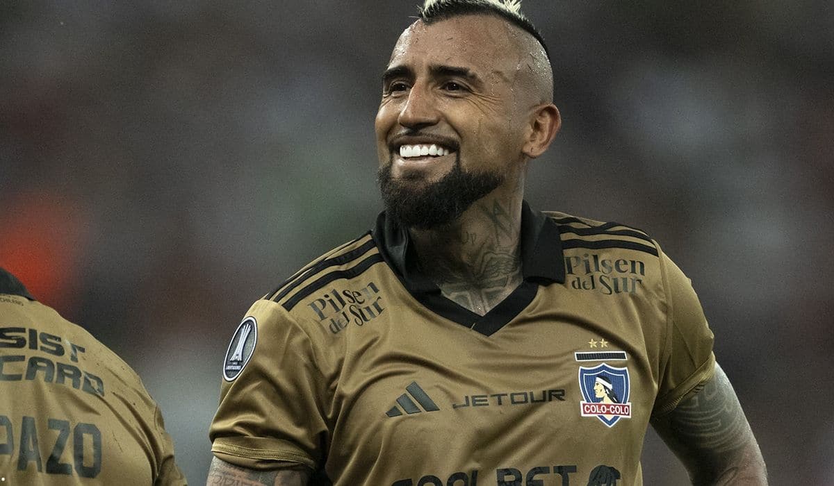 Arturo Vidal sorprende con la vuelta de su gato