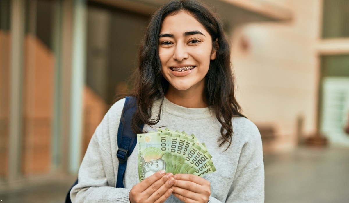 Bono por Asistencia Escolar por constancia en estudios