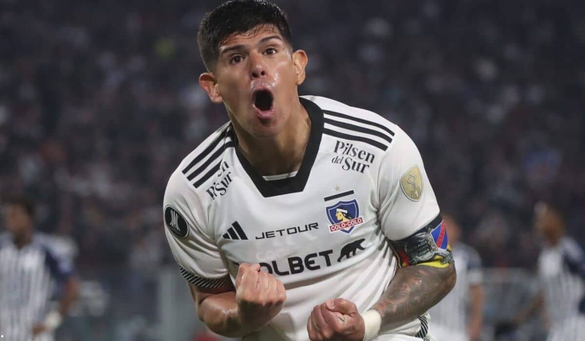 Esteban Pavez de Colo Colo