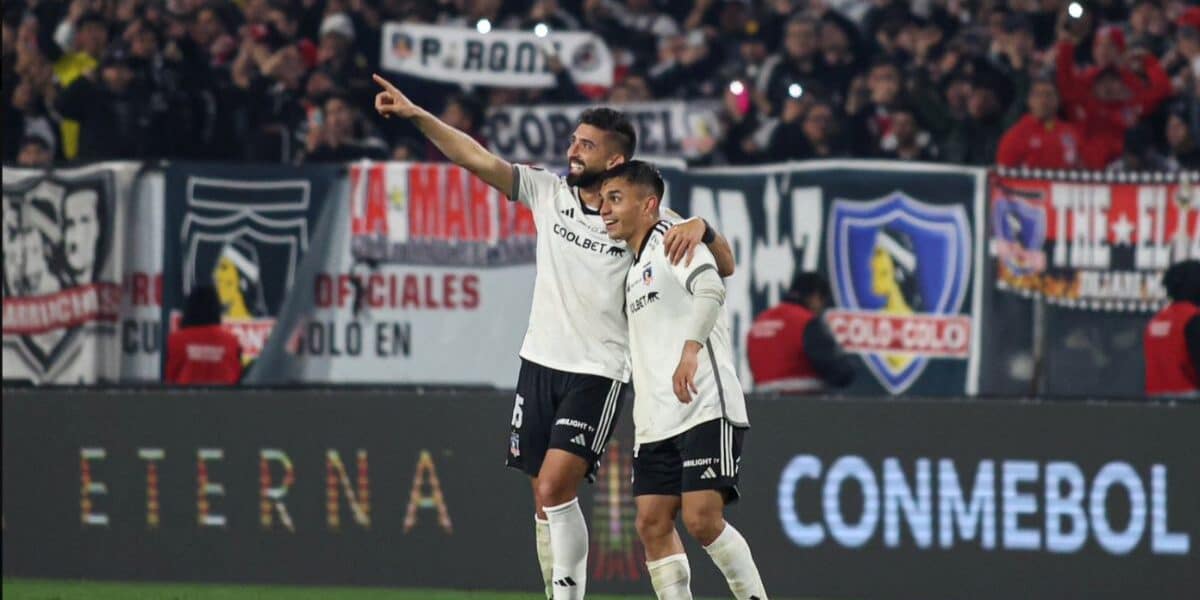 Hinchas de Junior impresionados con la hinchada de Colo Colo