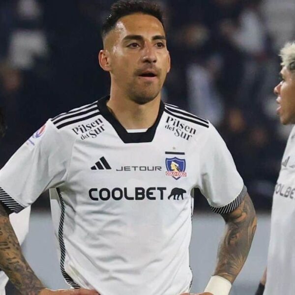 Javier Correa de titular en Colo Colo