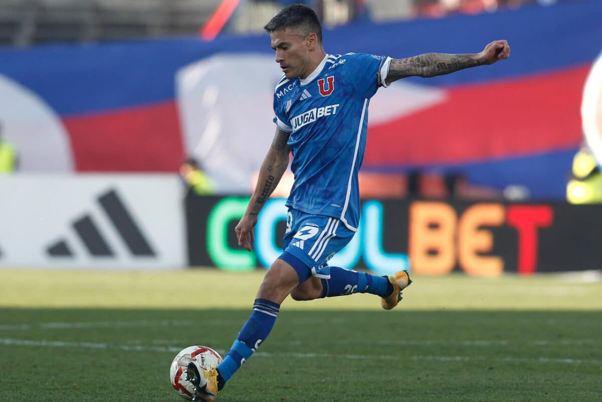 Universidad de Chile busca mantener su posición enfrentando a O’Higgins.