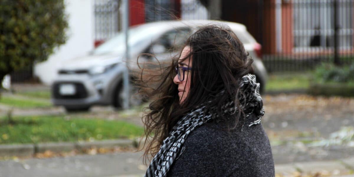 Coquimbo, Valparaíso y Metropolitana bajo amenaza de viento blanco