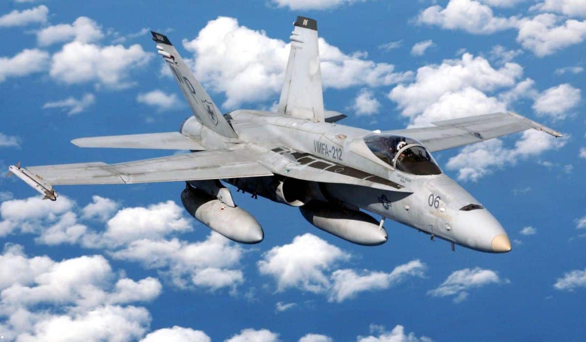 Aviones F18 llegan a Chile