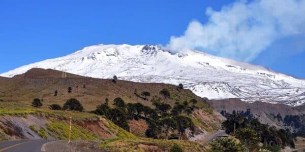 Volcán activado al sur de Chile