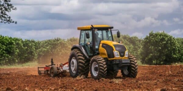 Tractor aplastó a un hombre